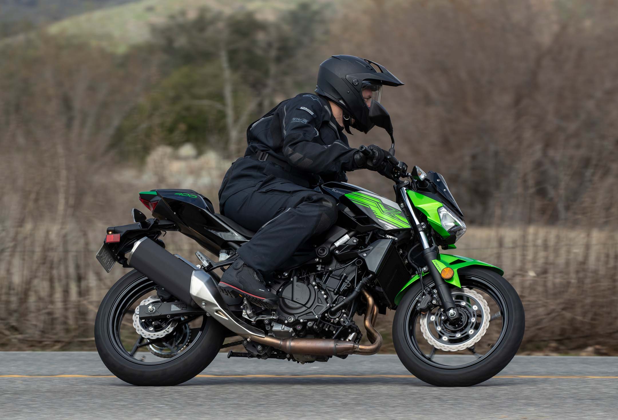 2019 Kawasaki Z400 Review (First Ride) - AutoTrader.ca