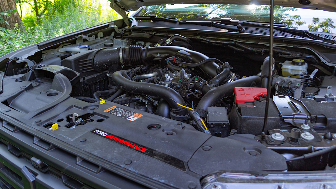 2026 Ford Ranger Raptor v Toyota Tacoma TRD Pro - Comp - KP - 261009 - 13.jpg