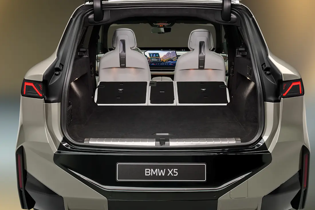 Studio BMW iX5 60 xDrive 019