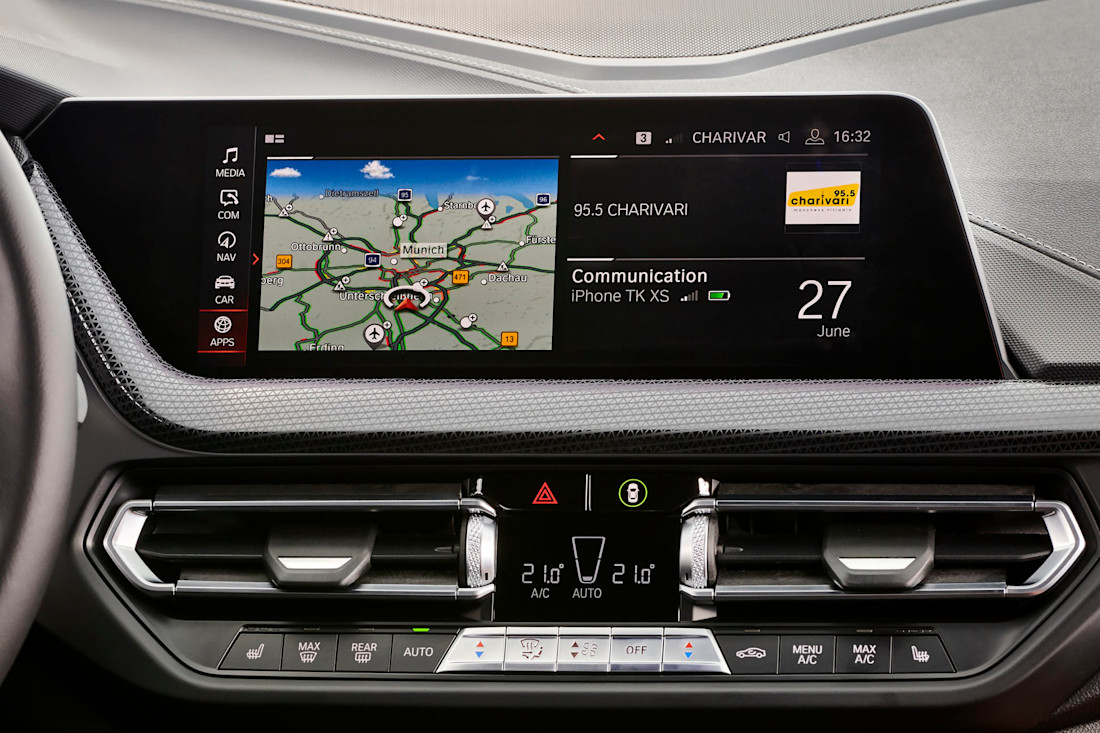 P90358933_highRes_the-all-new-bmw-1-se.jpg