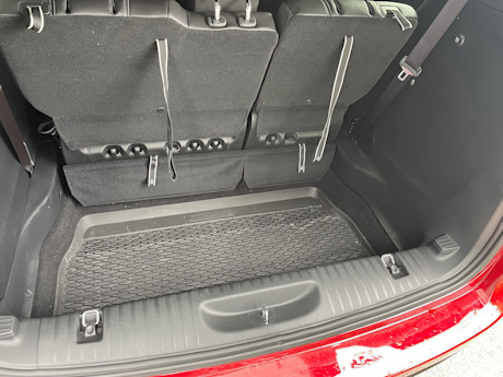 The 2025 Chrysler Grand Caravan is a Canadian Icon and a Road Trip Warrior Body Image