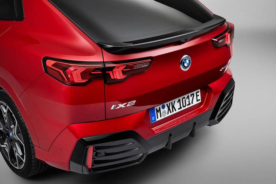 BMW-iX2-2024-1600-3d.jpg