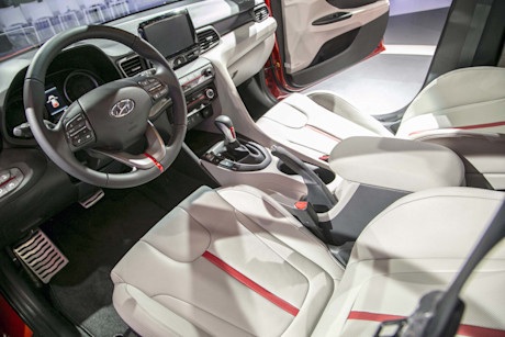 Editorial 2019 hyundai veloster 04 jw