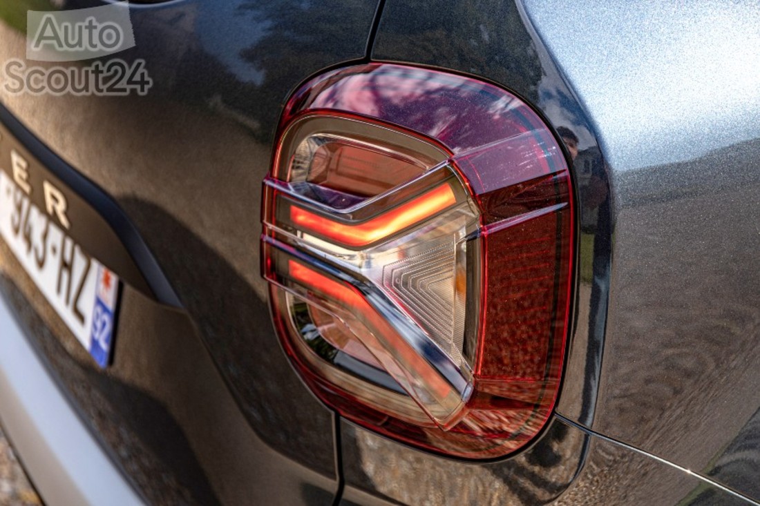 R-DAM_1345456 (1).jpg