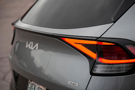 Editorial 2023 kia sportage phev ex premium 09 jw