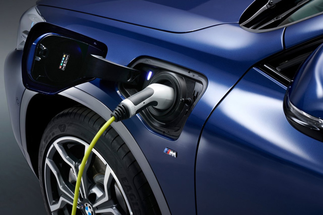 BMW-X2_xDrive25e-2020-1280-2c.jpg