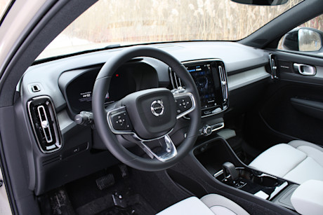 Volvo EX30 2025 vs Volvo EX40 2025 – Quel est le meilleur choix pour vous? Image