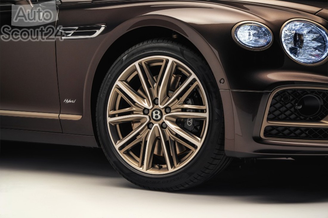 Flying Spur Odyssean Edition - 6 (2).jpg