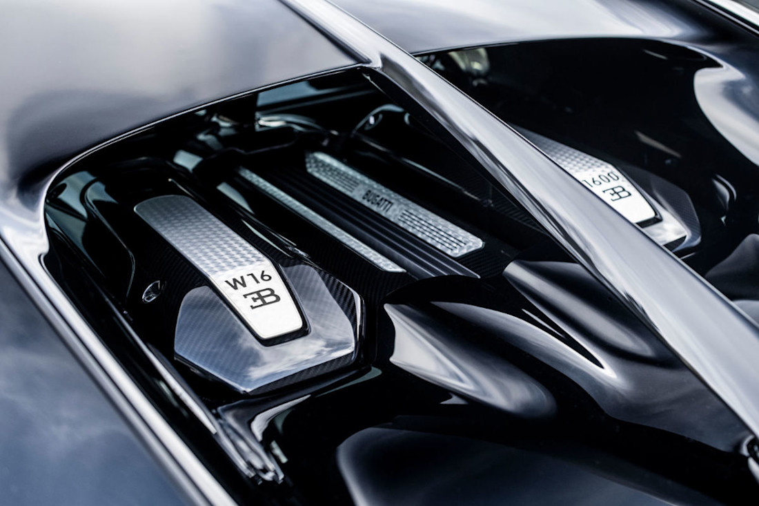 Bugatti-chiron-Hommage-T50S-edicion-especial (8).jpg