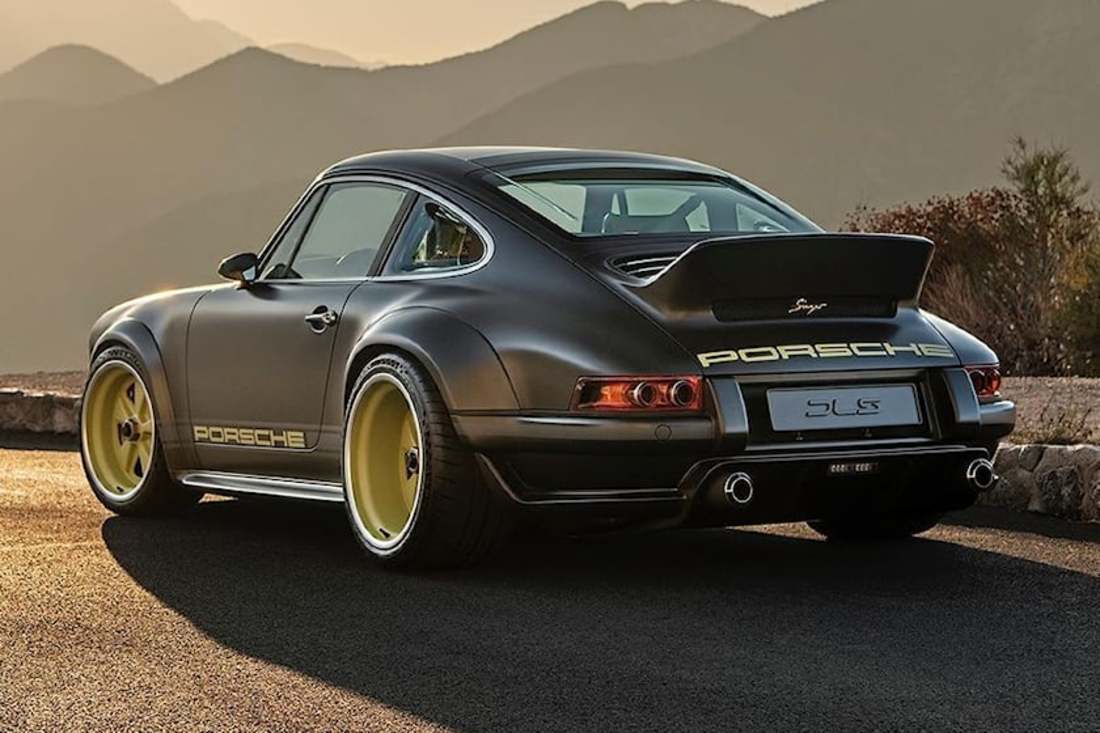 Porsche-911-964-singer-naples-commission (29).jpg