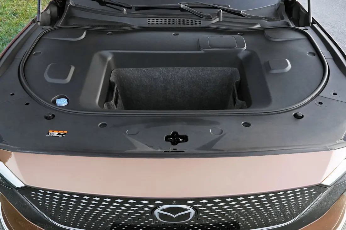 Mazda 6e_frunk