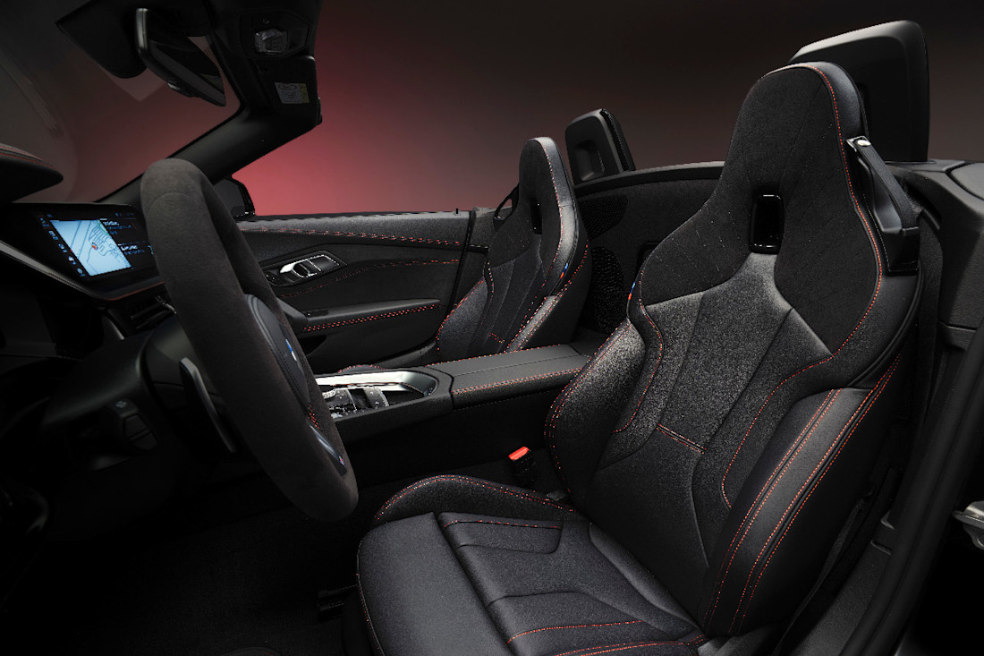 bmw-z4-final-edition-2025-interior (2).jpg