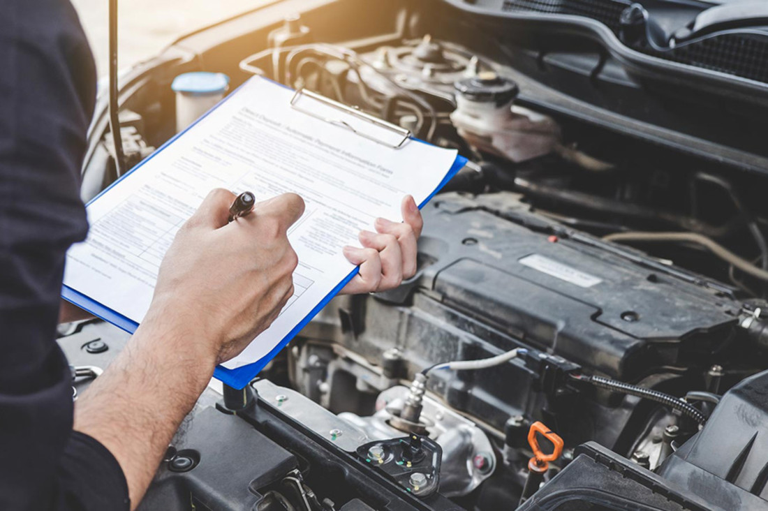Cada cuánto tiempo hay que hacer una revisión al coche