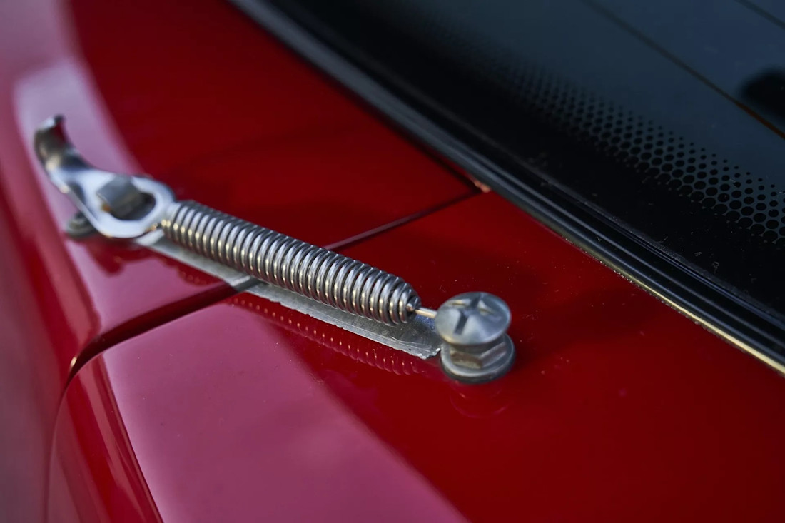 Alfa-Romeo-SZ-Trofeo (9).jpg