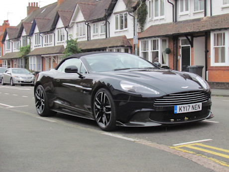 Editorial aston martin vanquish cm 3