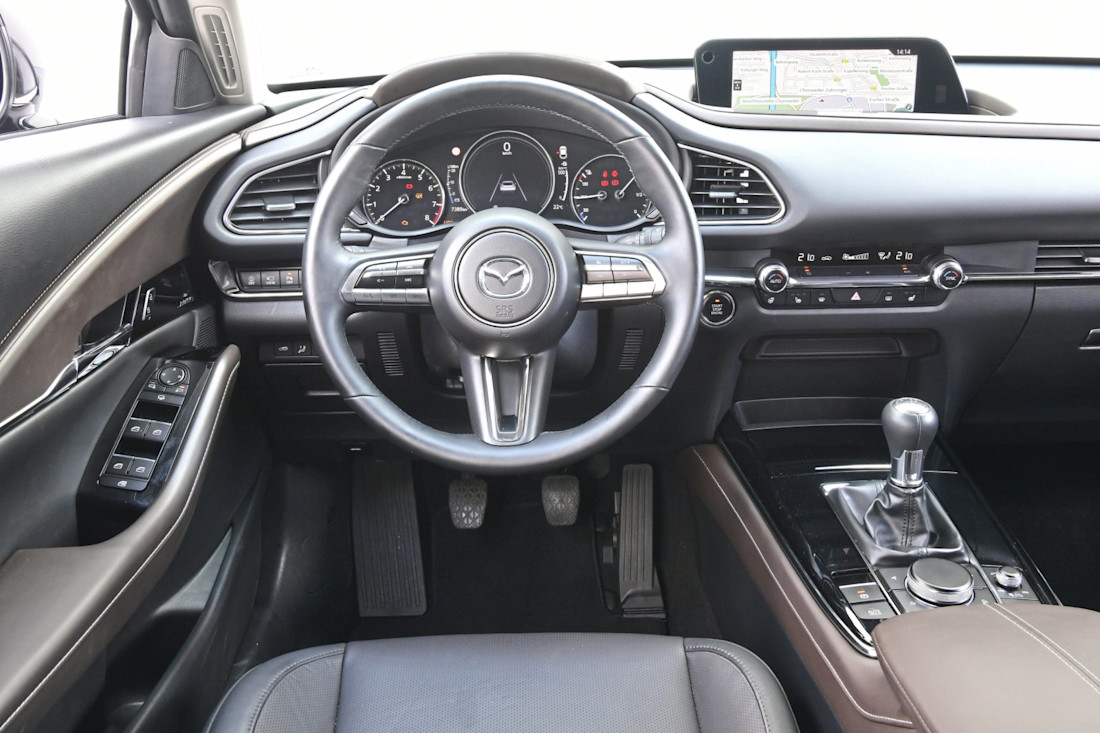 mazda-cx30-mazda-mx30-2023-2.jpg