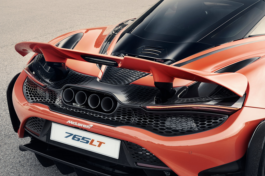 11850-McLaren765LT