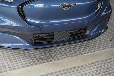 Editorial 2021 ford mustang mach e premium awd 17 di