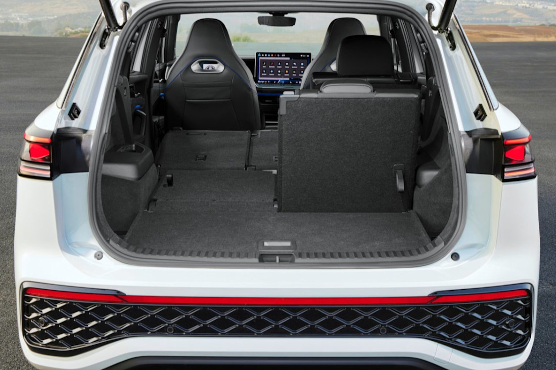 Volkswagen-Tayron-2025-maletero.jpg