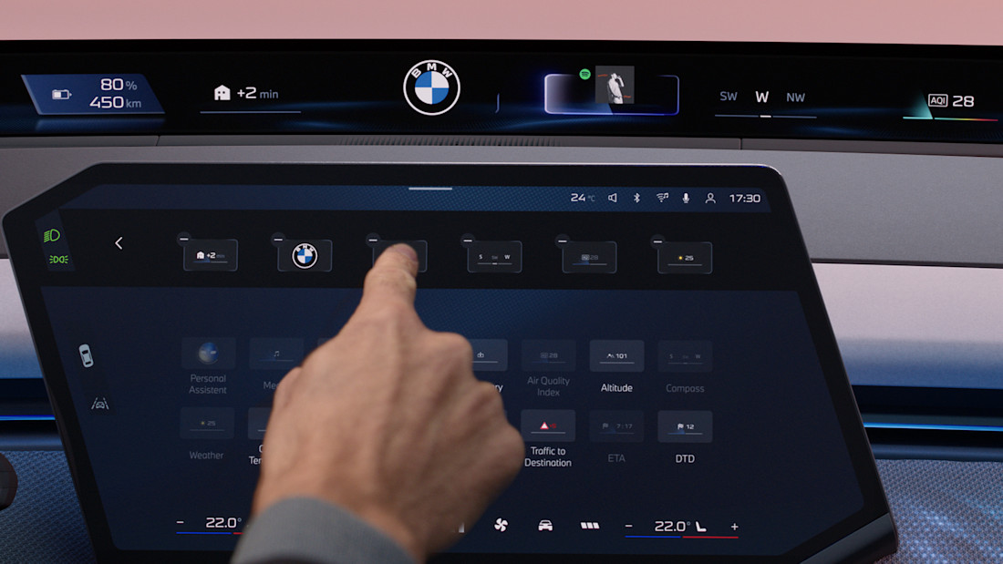 BMW-Panoramic-iDrive (5).jpg