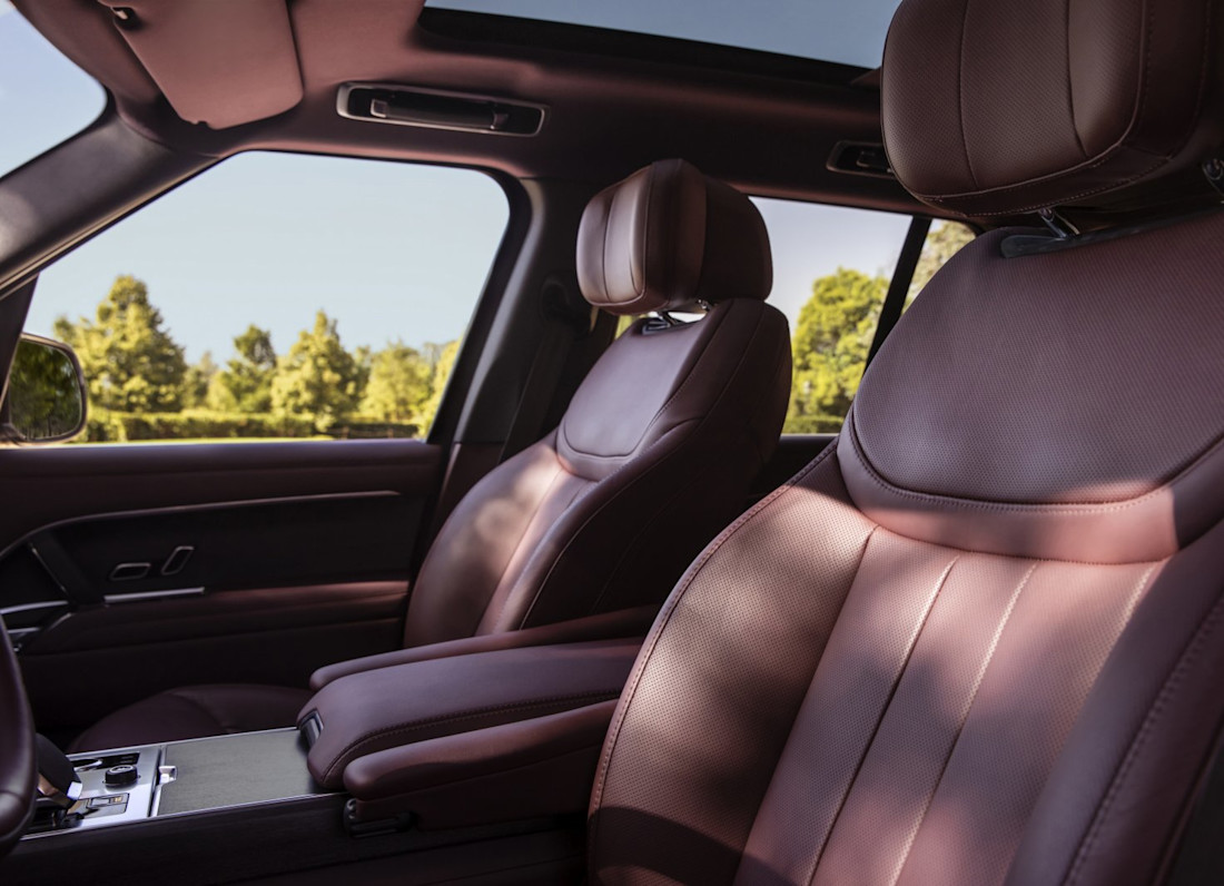 range-rover-hse-p440e-2023-3.jpg