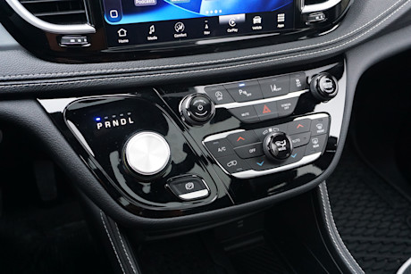 2026 Chrysler Pacifica AWD Review + Video Image
