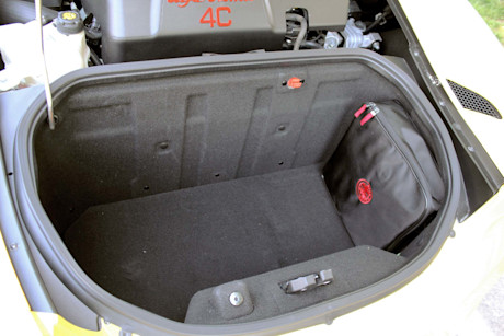 Editorial 2016 alfa romeo 4c spider 09 pb