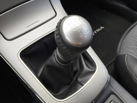 Editorial 2015 nissan sentra sv gw 29