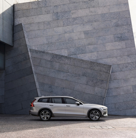 Editorial 238223 new volvo v60 cross country exterior