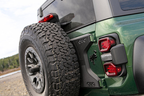 Editorial 2022 ford bronco raptor 18 jw