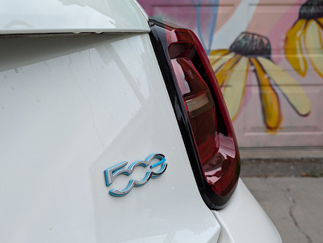 Editorial 2024 fiat 500e red td sbe 240830 11