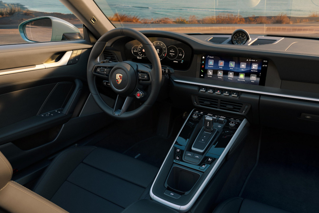 Porsche-911-carrera-4S-2025 (9).jpg