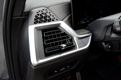 BMW X5 xDrive50e 2024 : essai routier Image