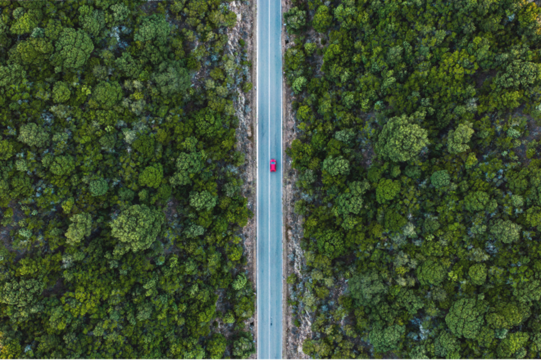 Alles über die CO₂-Effizienzklasse beim Auto - mit Übersichtstabelle und wo du sie im Fahrzeugschein findest