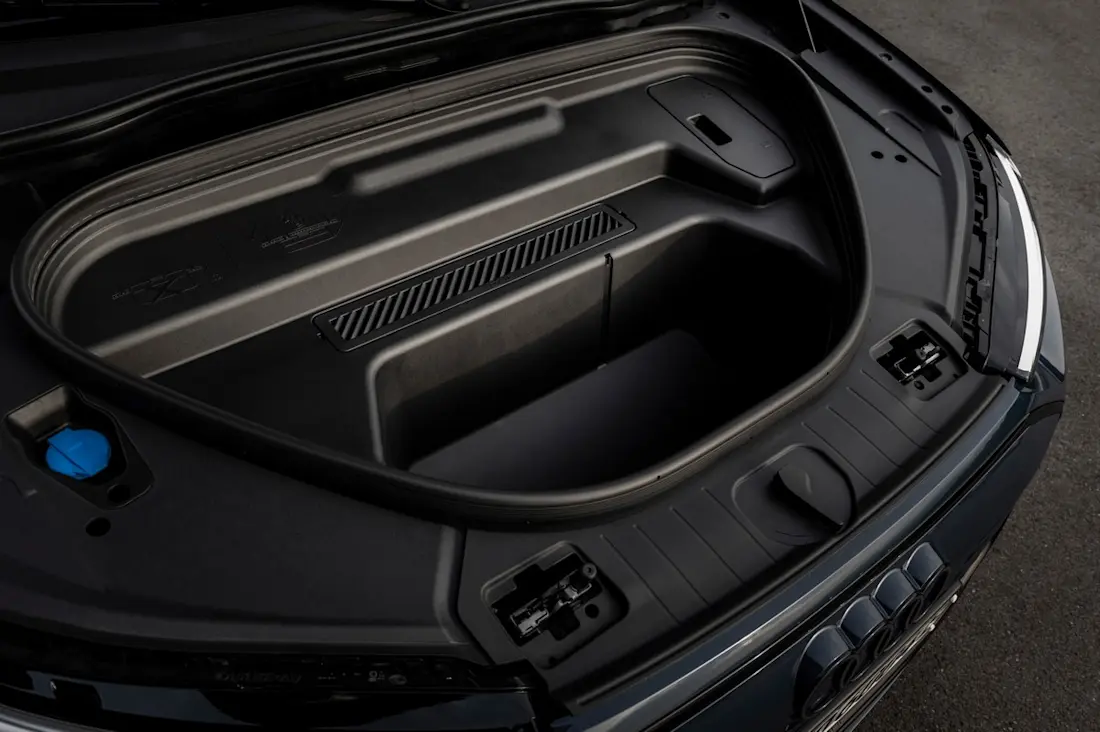 audi-q6-e-tron-2024-review-11