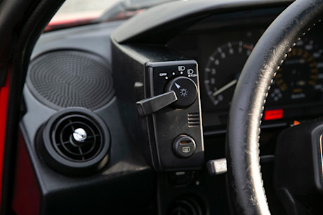 Editorial 1986 toyota mr2 231113 13 jw