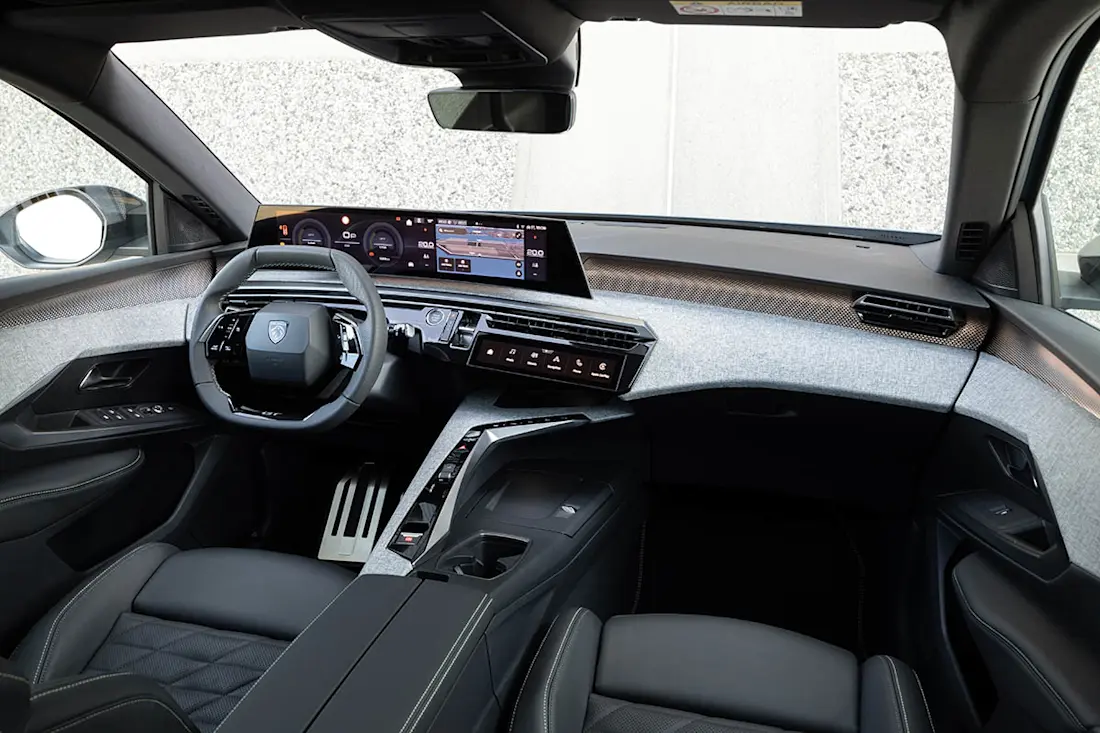 PEUGEOT E5008TESTDRIVE 2406TC0077