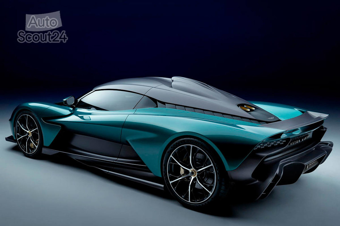 Aston-Martin-Valhalla-2022-(10).jpg