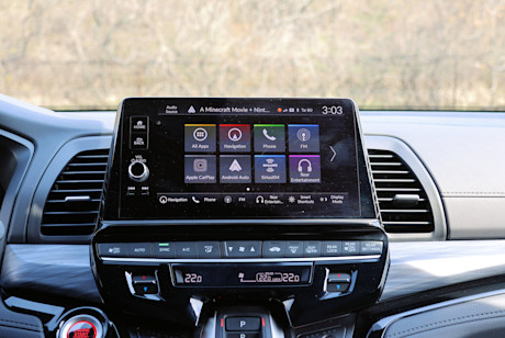 Editorial 2025 honda odyssey review interior infotainment
