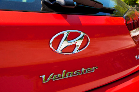 Editorial 2019 hyundai veloster turbo performance package 16 lw
