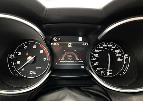 Editorial 2022 alfa romeo stelvio veloce 13 pb