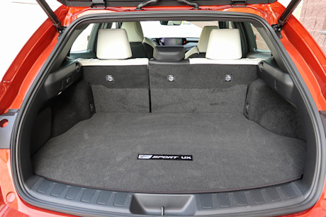 Editorial 2021 lexus ux 250h awd 20 jm