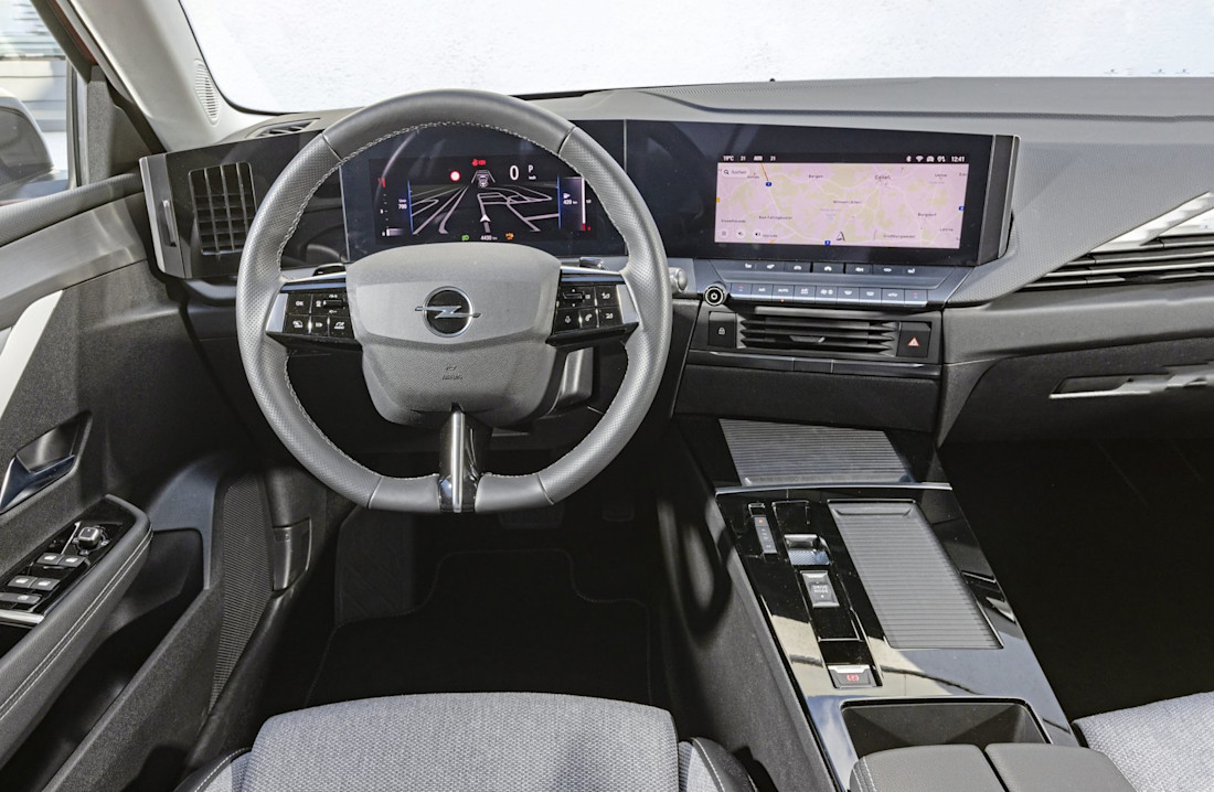 test-mazda3-2023-5.jpg