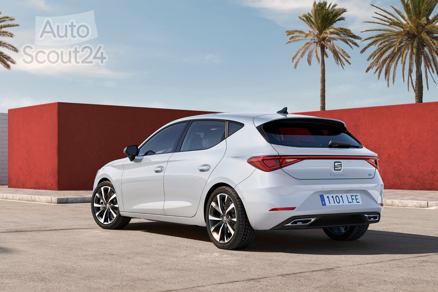 SEAT Leon TGI (1).jpg