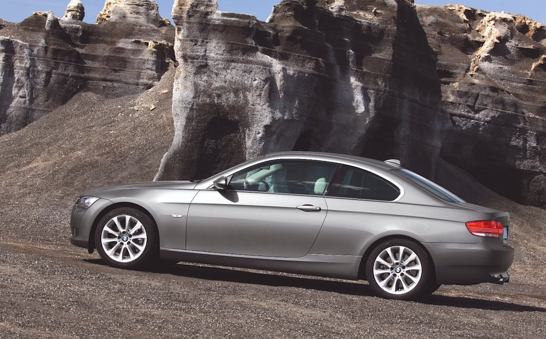 bmw 335 side