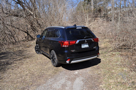 Editorial 2018 mitsubishi outlander phev gt s awc 23 mb