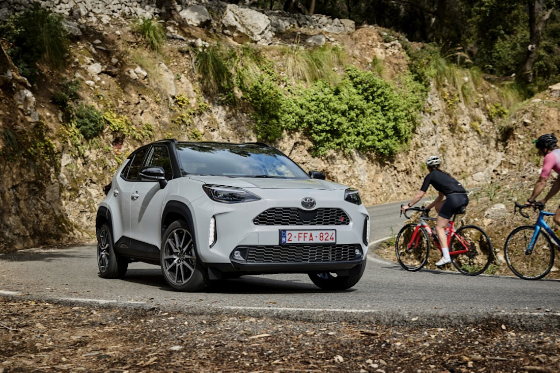 Recensione Toyota Yaris Cross: com’è fatta, pro e contro