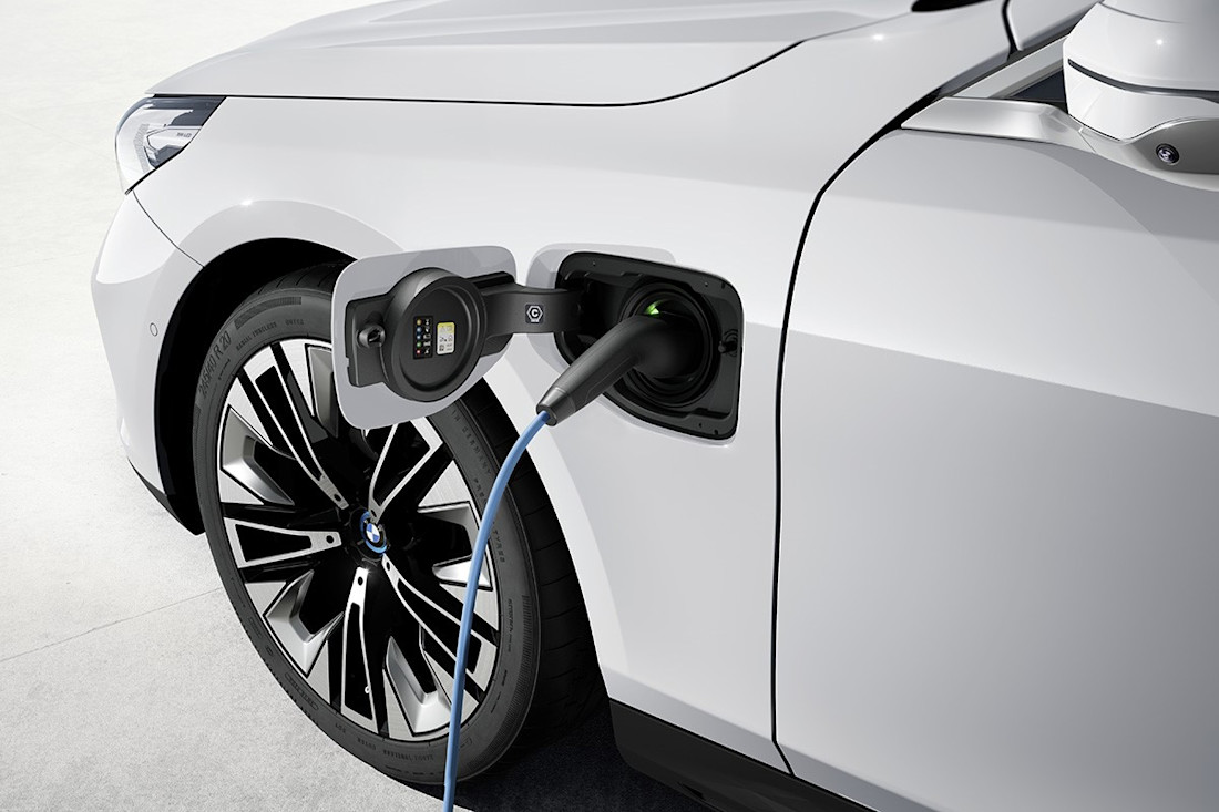 L’Europe refuse la fiscalité avantageuse des hybrides rechargeables (2025)