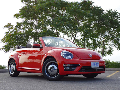 Editorial 2018 volkswagen convertible coast edition 05 jb