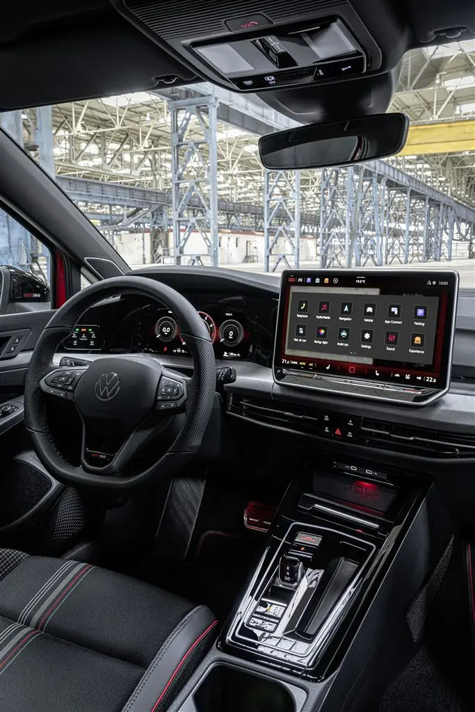 media-Golf GTI EDITION 50 VW4 20250625 91 DB2025AU00887